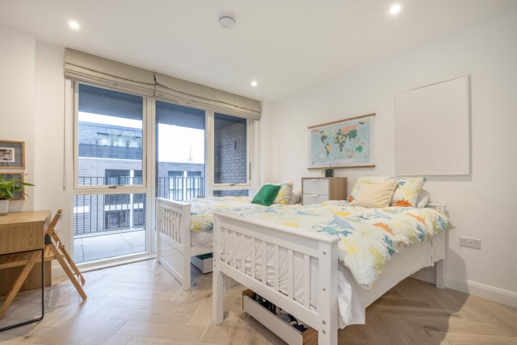 7-Garratt-Apartme...