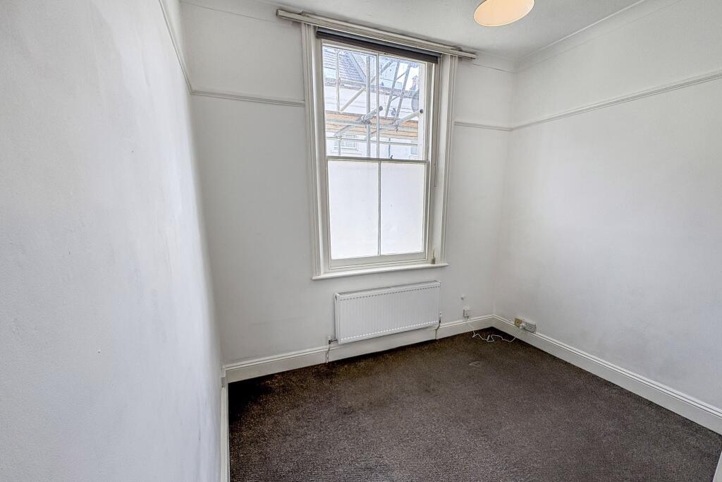 Flat 1, 20 Farm Road, Hove, BN3 1FB
