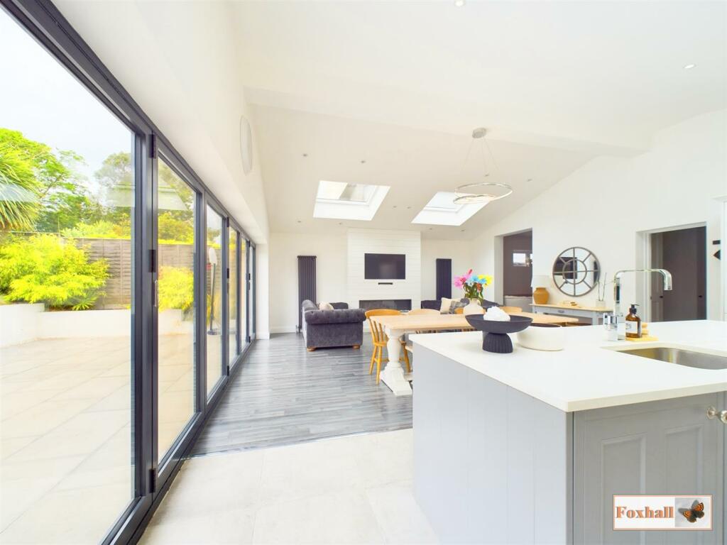 Kitchen / Dining / Family Room