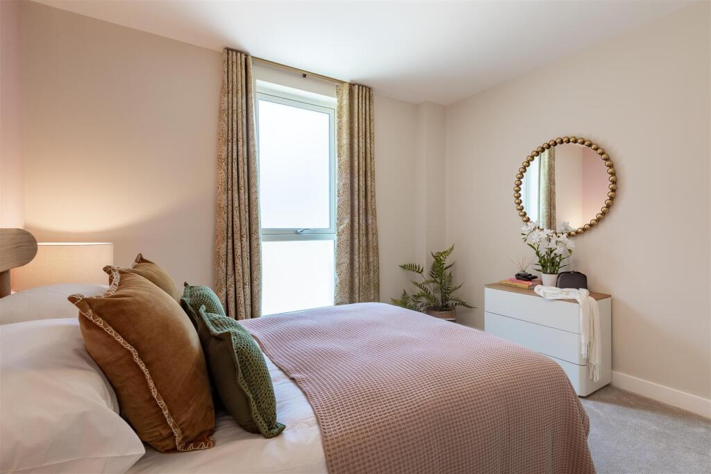 Granada Building, E17