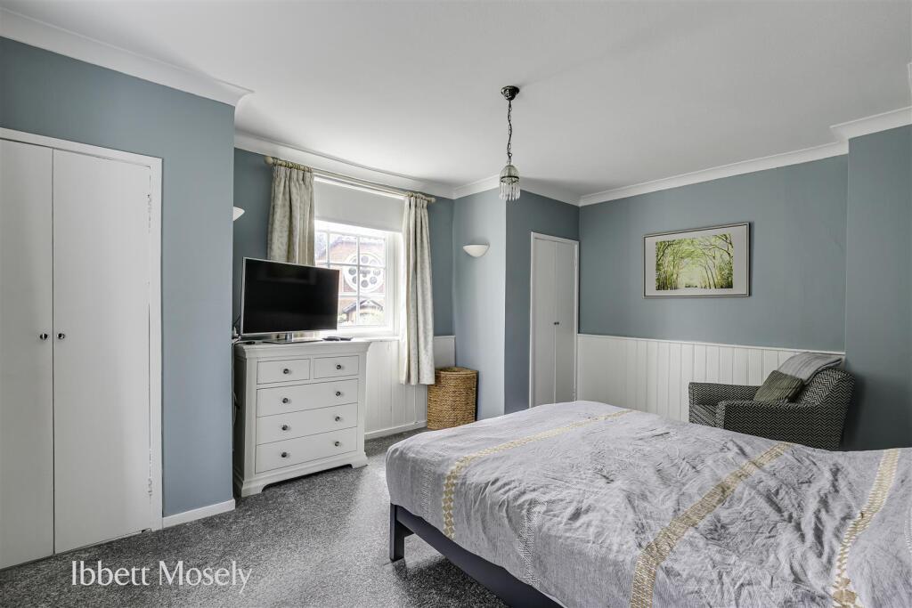 19 Bedroom One.jpg