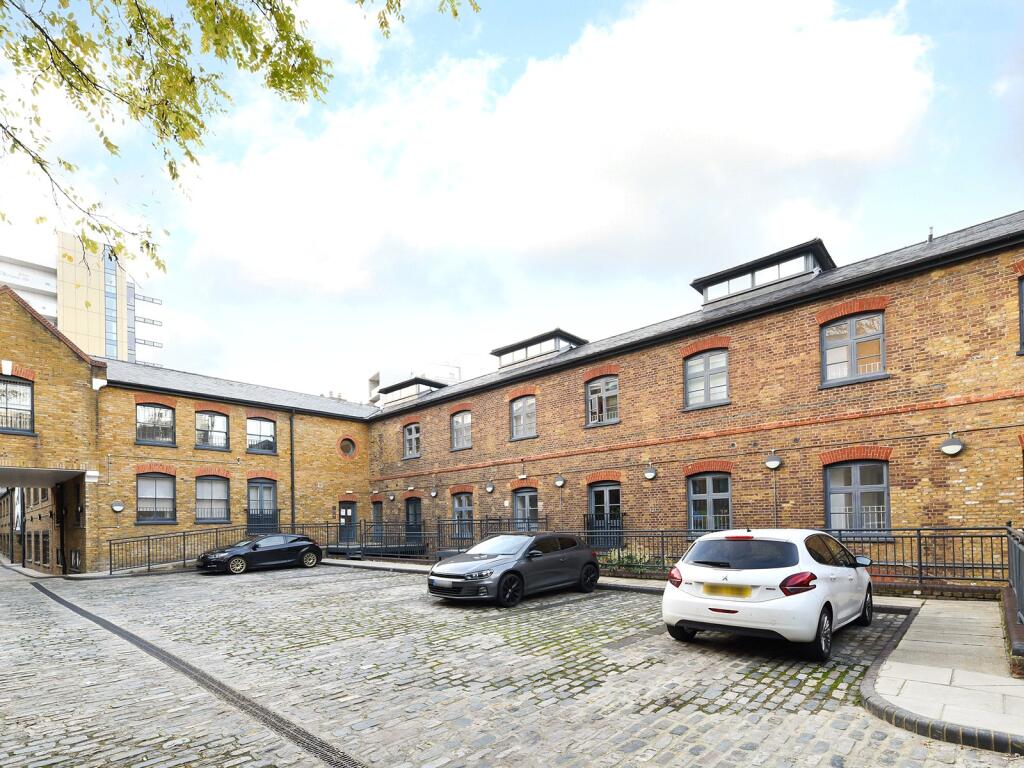 Paisley Court