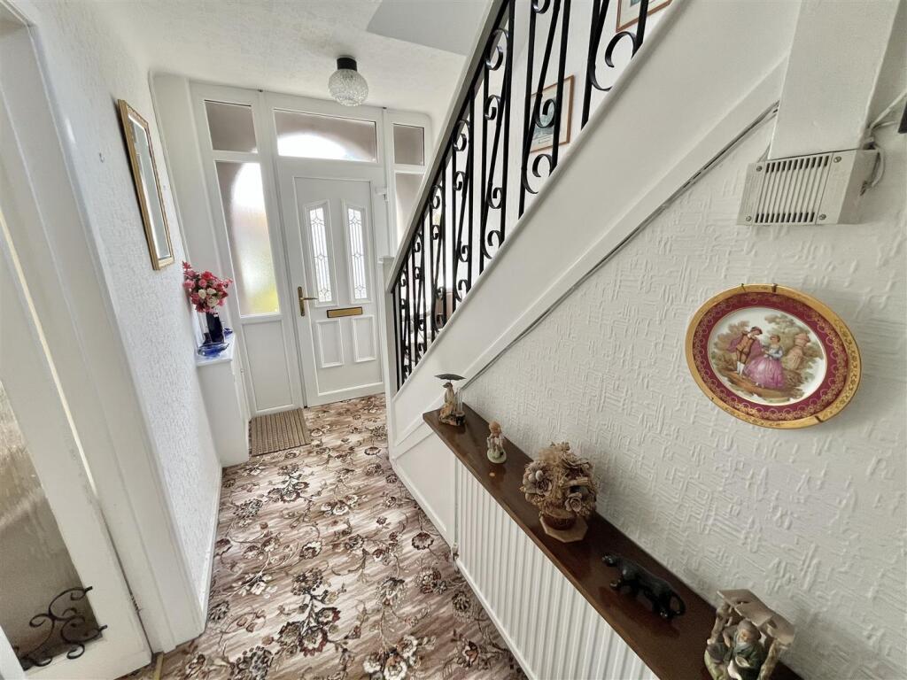 Entrance Hall Aspect 2