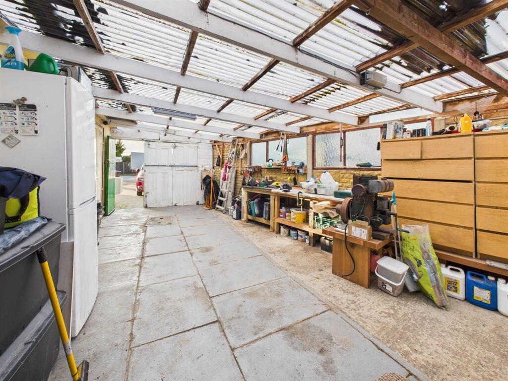 Covered Car Port