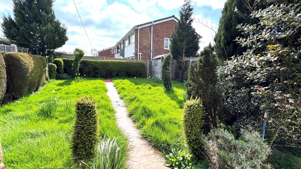 Garden 1.jpg