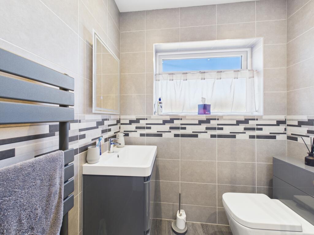 CAM05192G0-PR0042-STILL024