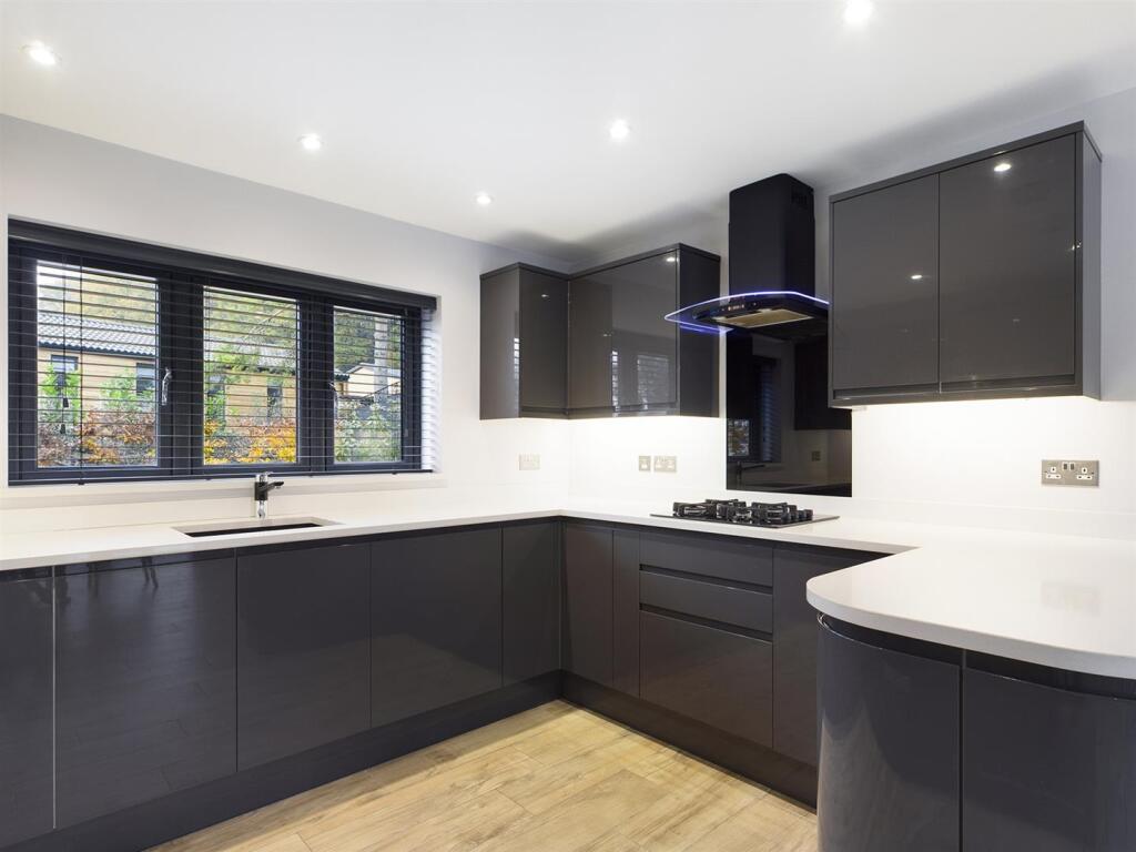 CAM00208P1-PR0170-ST