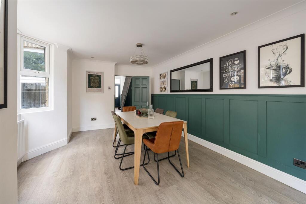 Dyers Hall E11