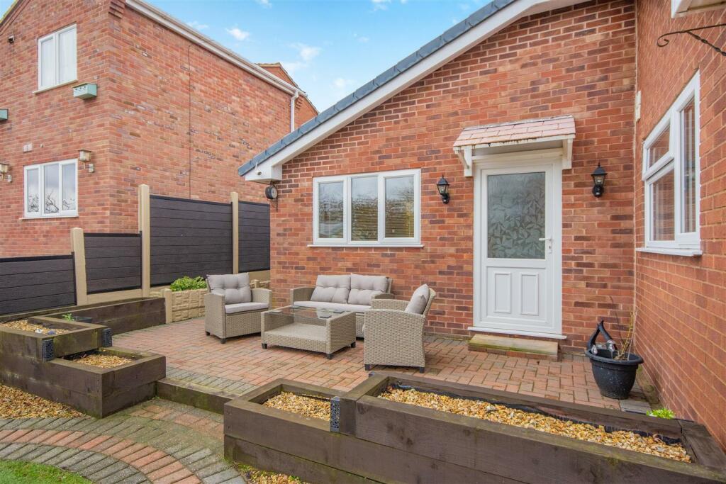 8583379-exterior09.jpg