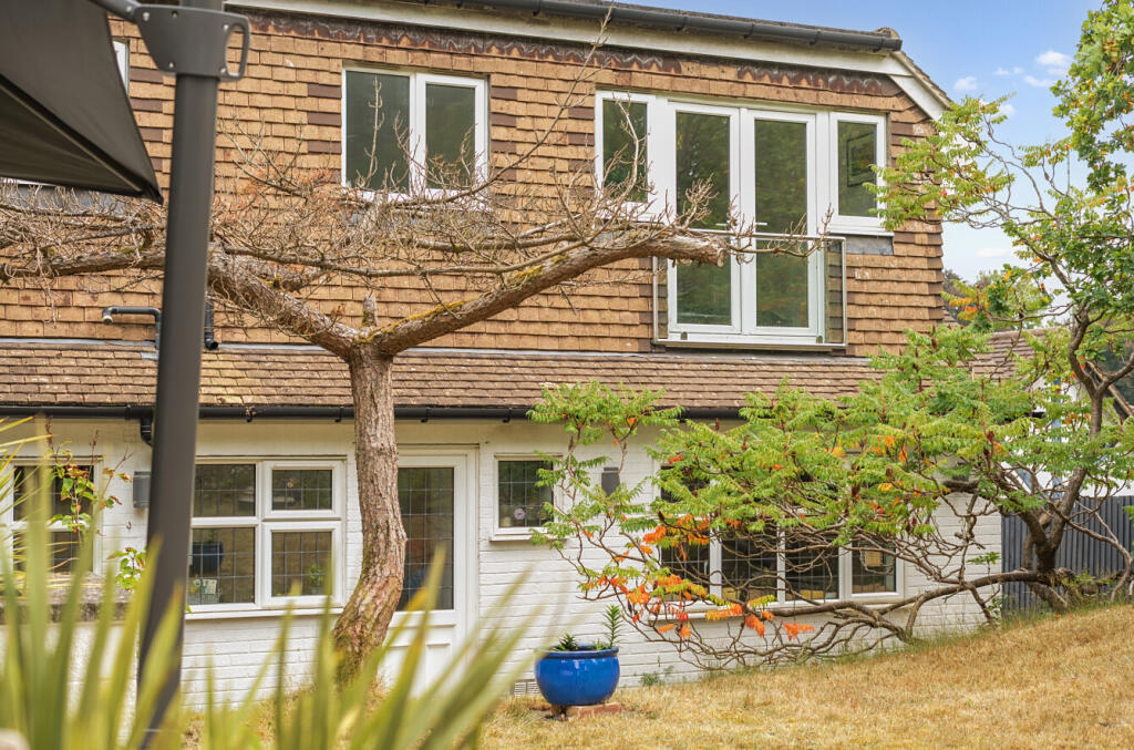 1331450-7-689c939...