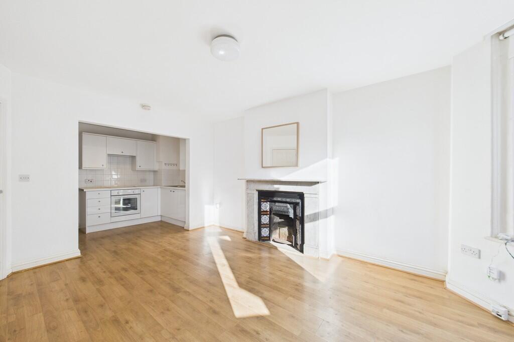 CAM01085G0-PR0661...