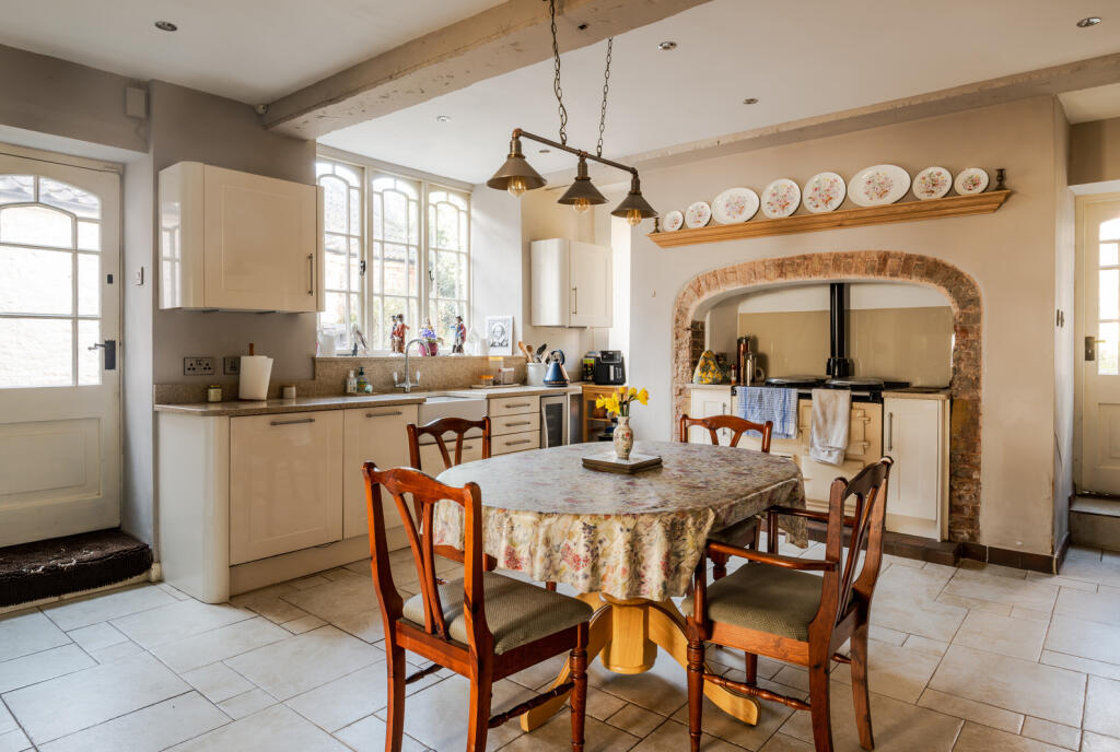 266487 - PH-hr-41.jpg