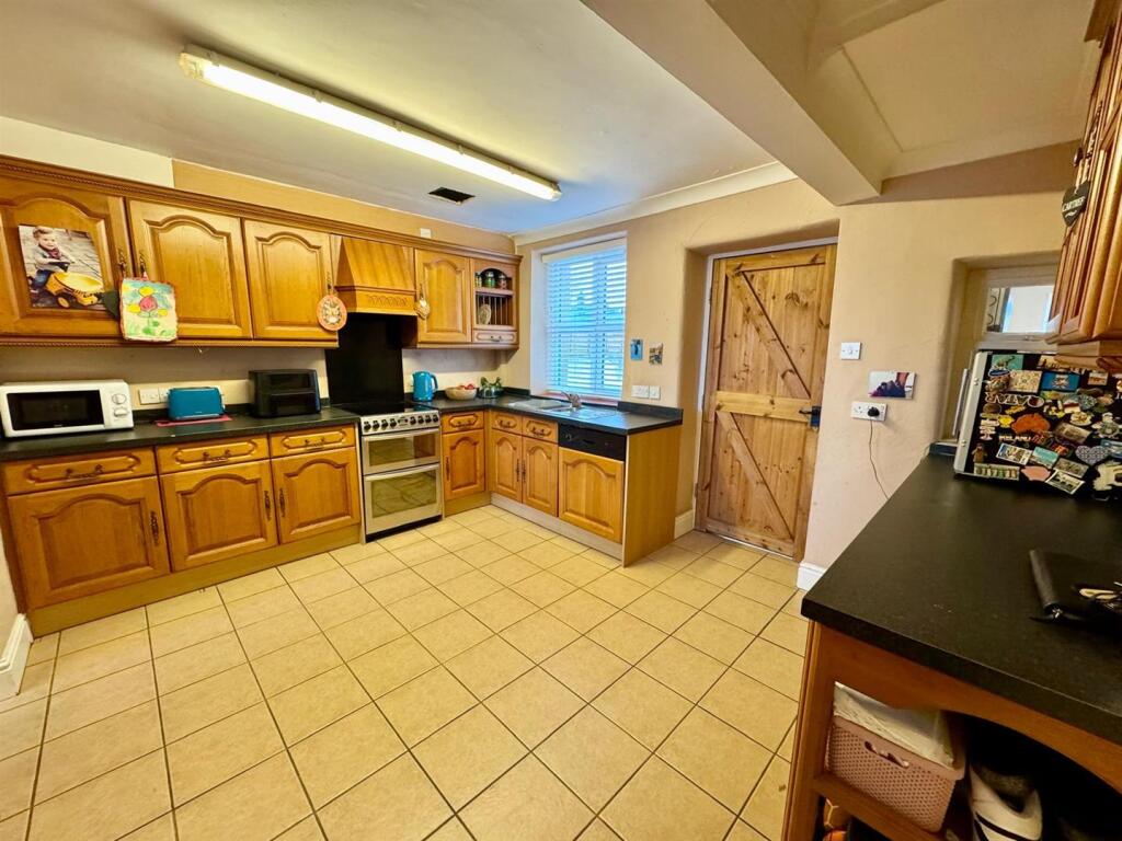 PHOTO-2025-10-24-12-29-44 (12).jpg