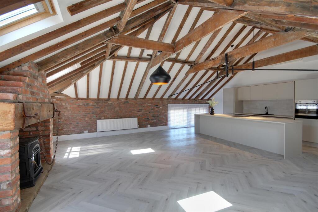 Open Plan Living/Kitchen Area