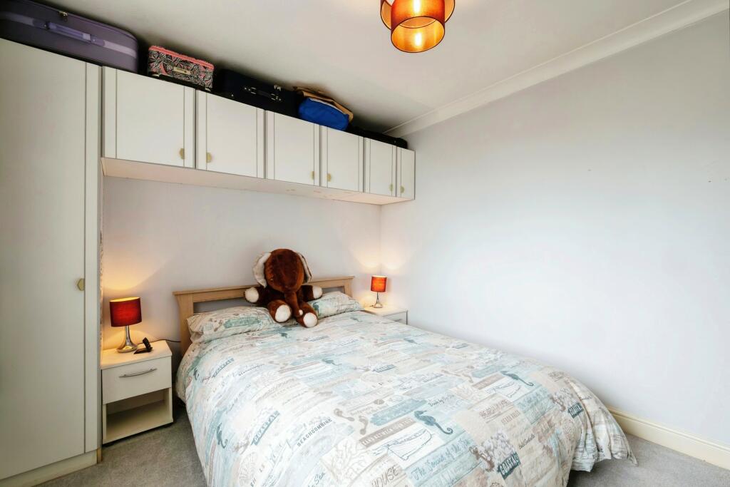 Bedroom (2)