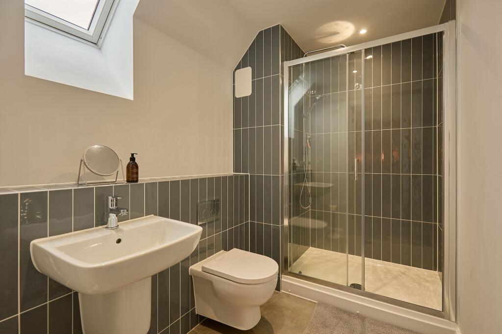 Master En-Suite