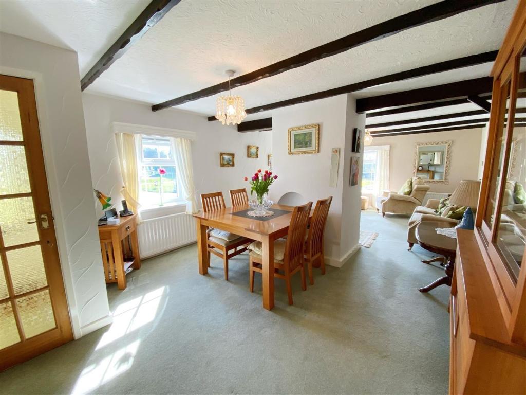 Dining Room 2.jpg