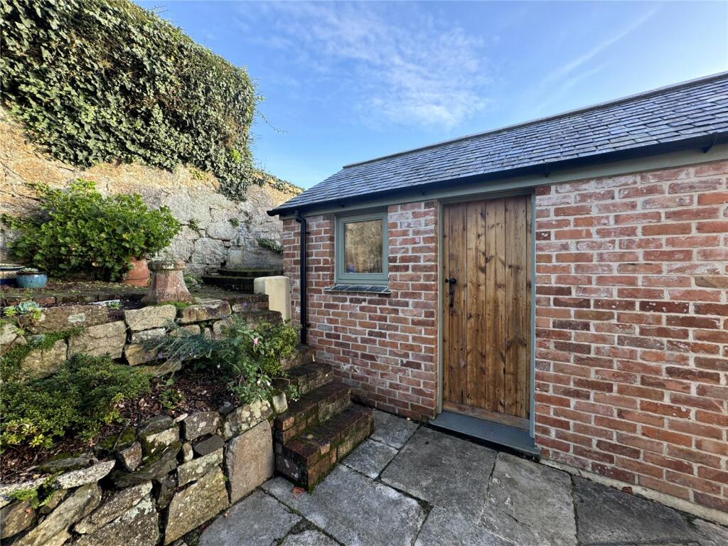 Outbuilding