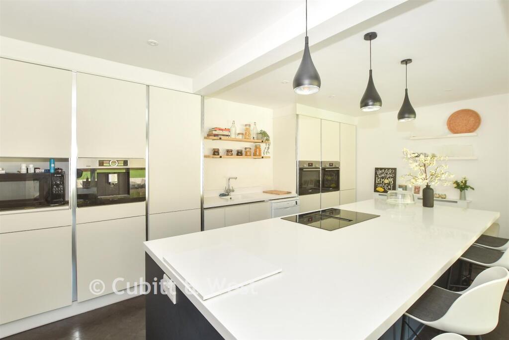 Kitchen/Dining Room.