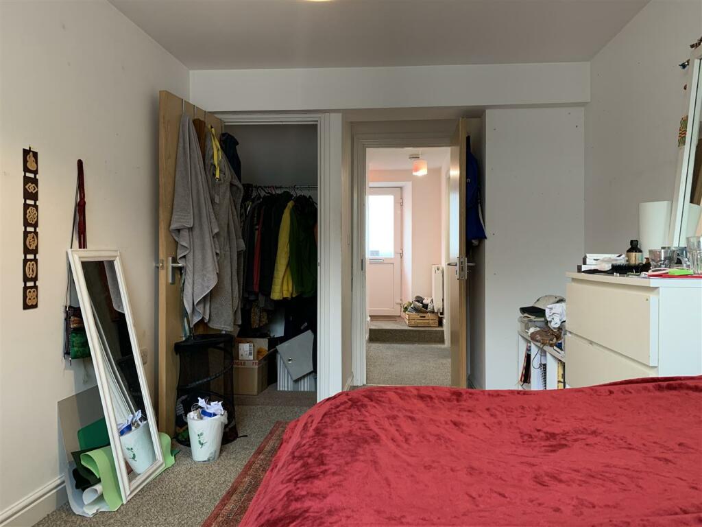 Bedroom 1.jpeg