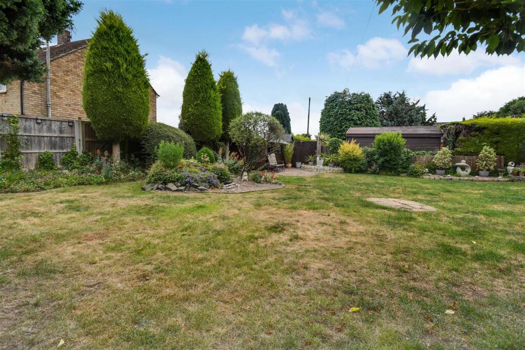 REAR GARDENS