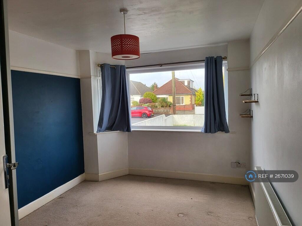 2nd Bedroom With Big Window And Lots Of Light