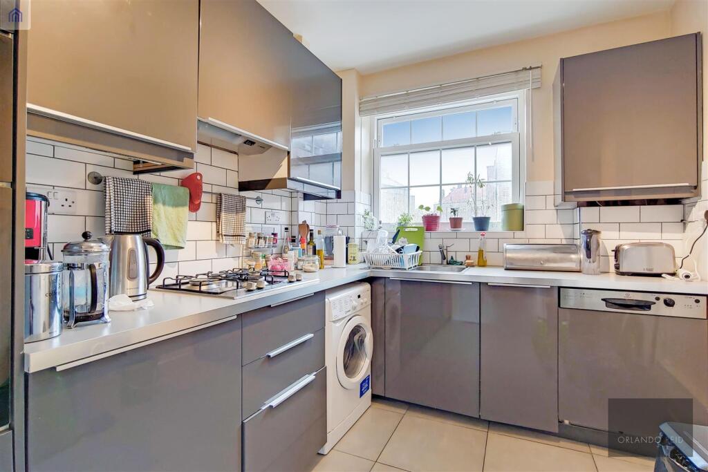 4_Kitchen-0.jpg