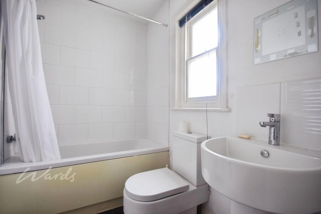fort 3 bathroom use