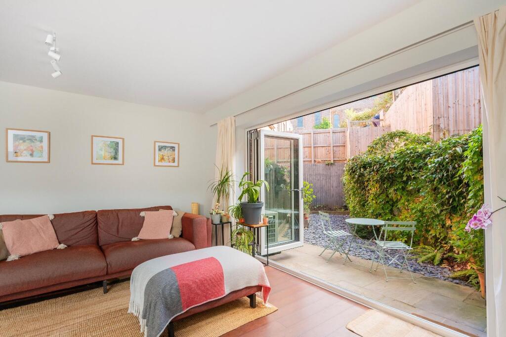 1B4RTN - Reception C.jpg