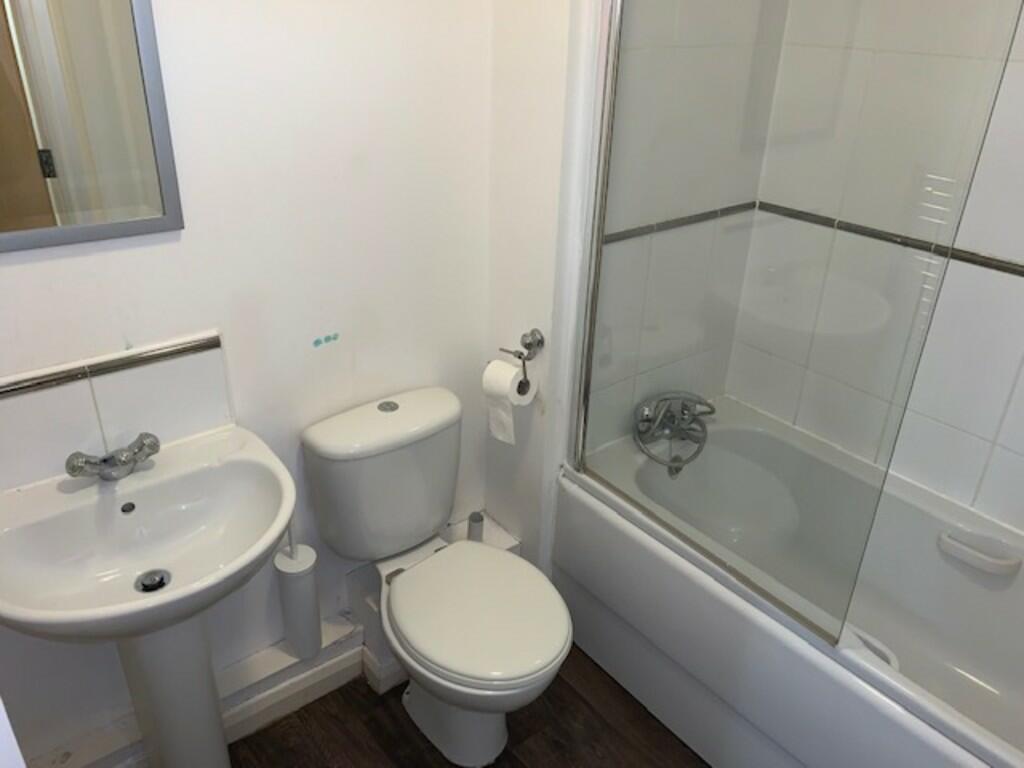 Main Bathroom