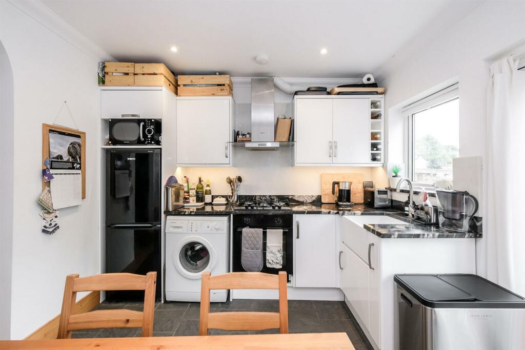 55 Marmion Avenue-13_web.jpg