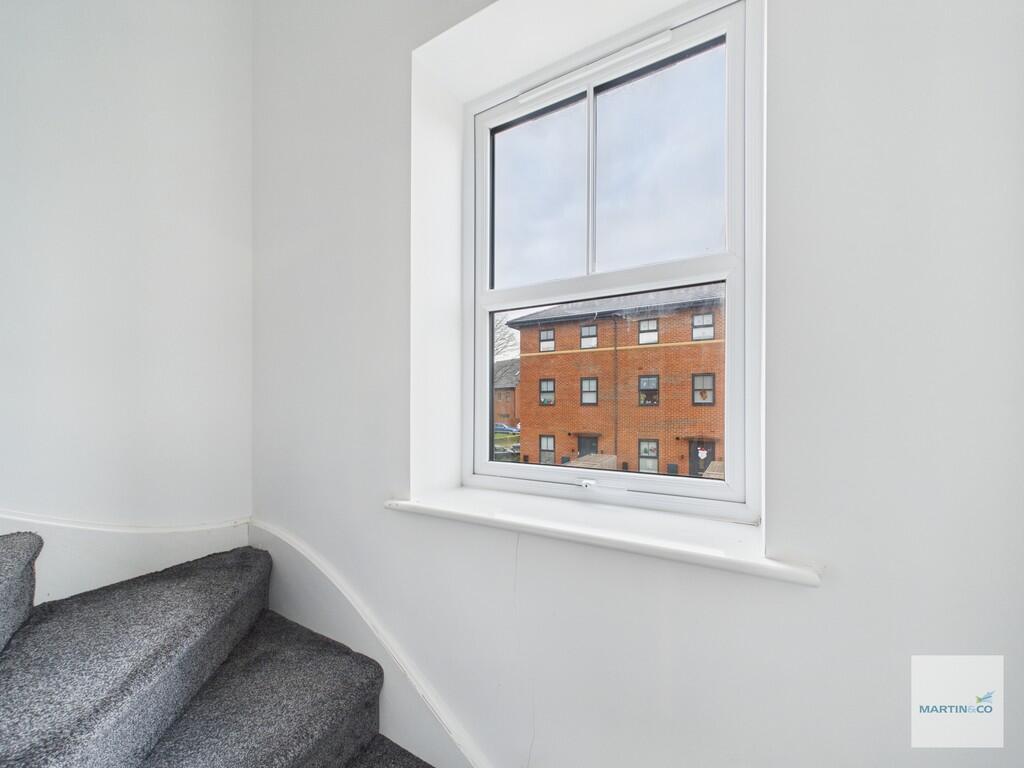 CAM03394G0-PR0422...