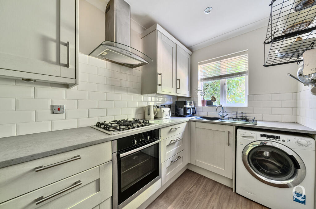 77d2a202-61e6-429...