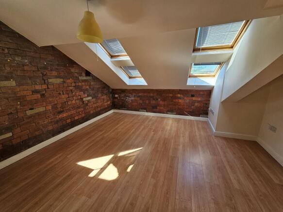 72774 103828 IMG 06 0000 Max 656x437 T202507311632.jpeg