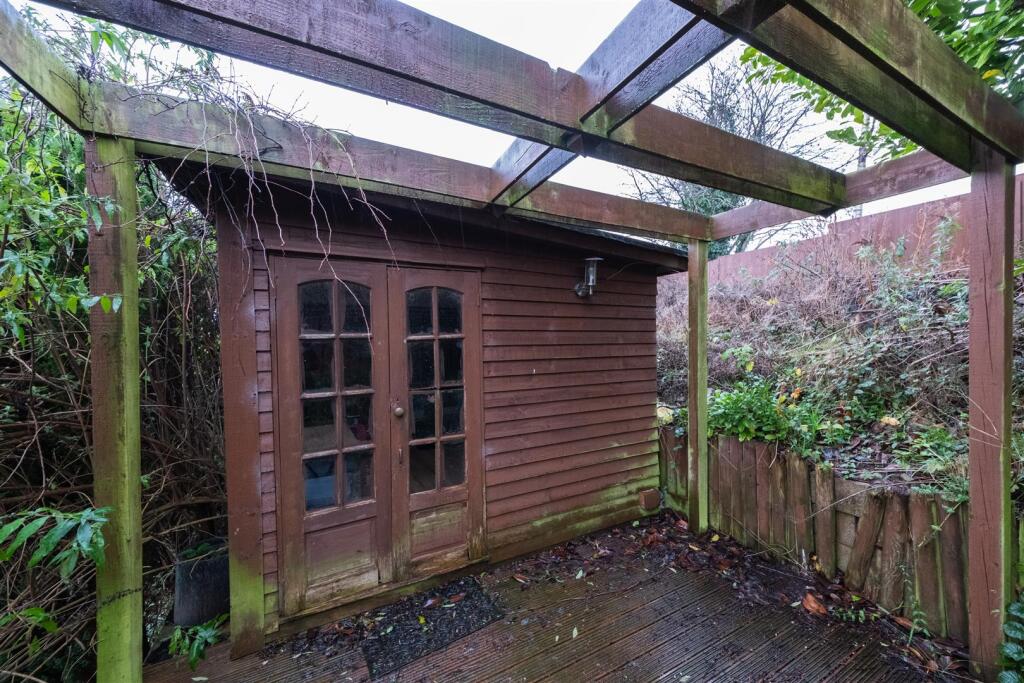 57 Oathills Drive-036.jpg