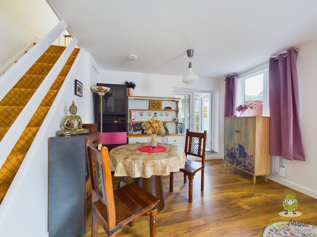 CAM01543G0-PR0097-STILL010