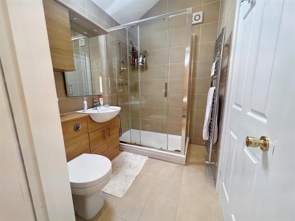 Ensuite Shower Room