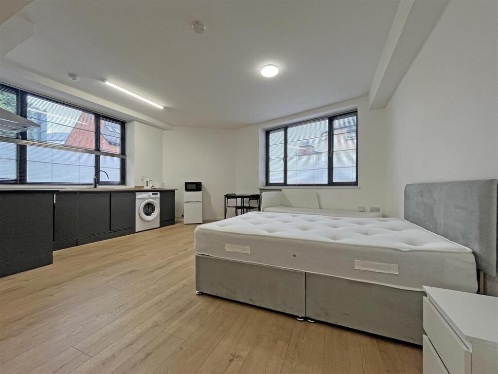 Flat 2 Open Plan Living