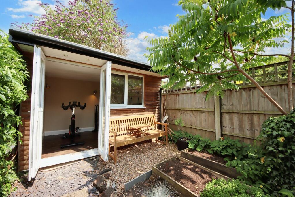 Garden room
