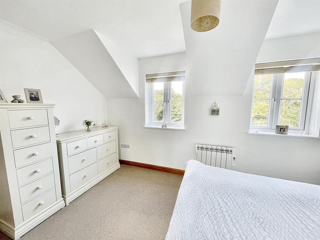 WhatsApp Image 2024-08-29 at 16.12.26 (2).jpg