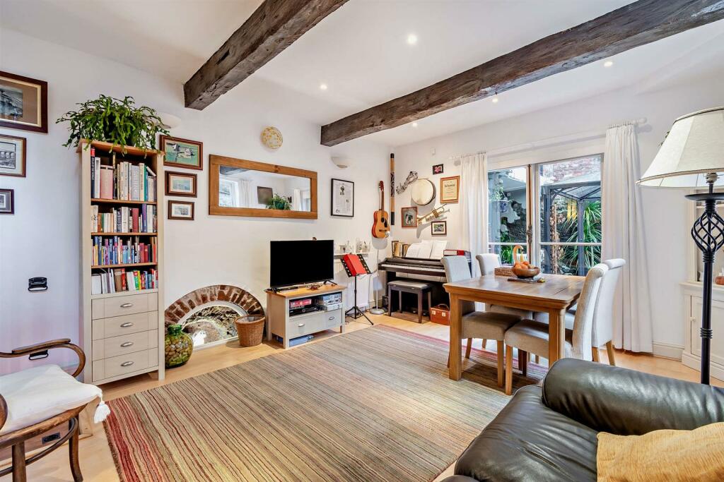 8631499-interior13-800.jpg