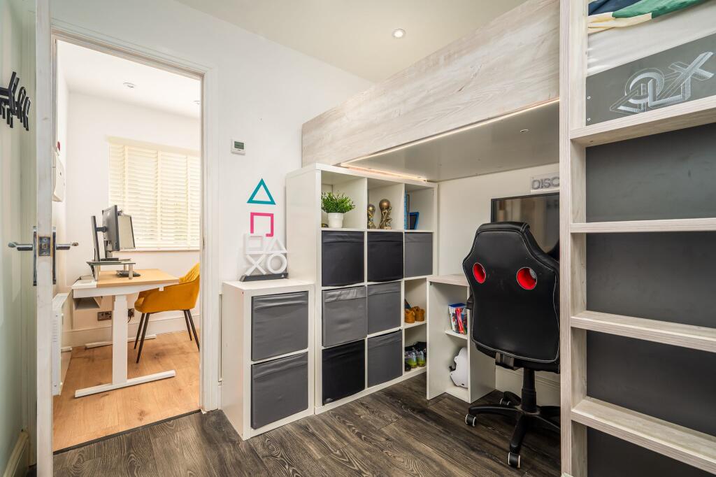 Playroom / store