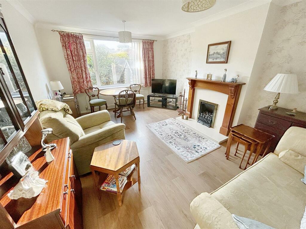 IMG_0586 (Large).jpg