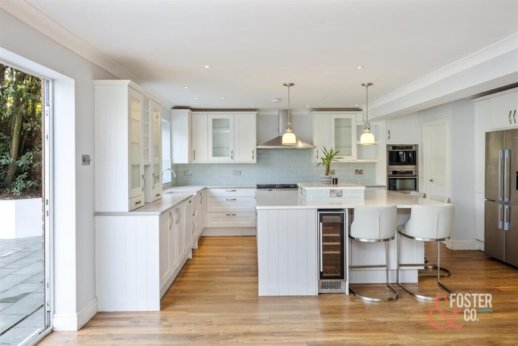 Benett Drive, 57-014.jpg