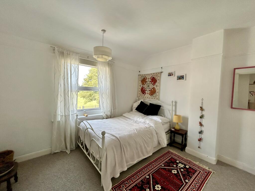 Bed 2