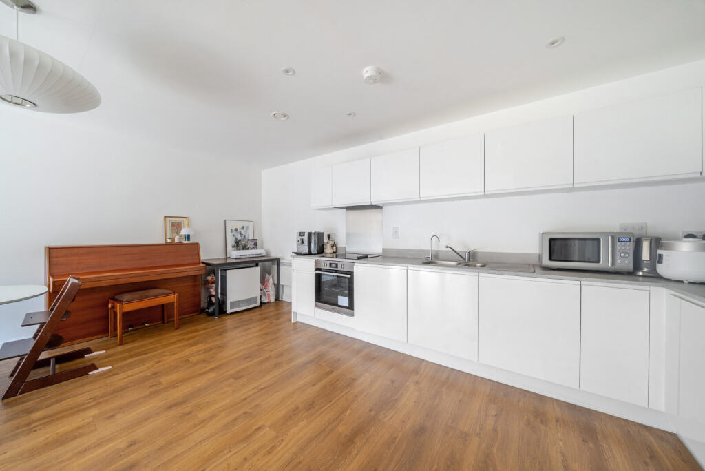 1315795-20-685e64...