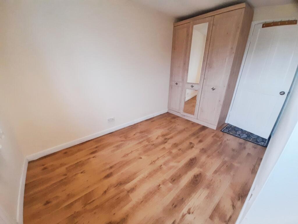 pbox-bedroom-333158.jpg