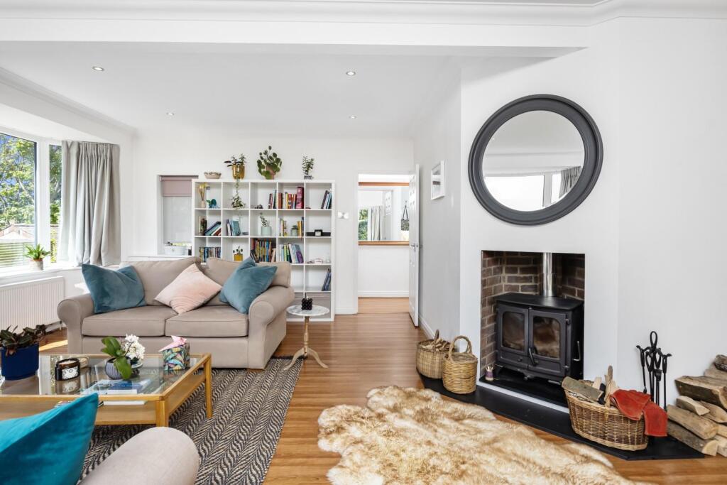 Longhill Road, 003.jpg