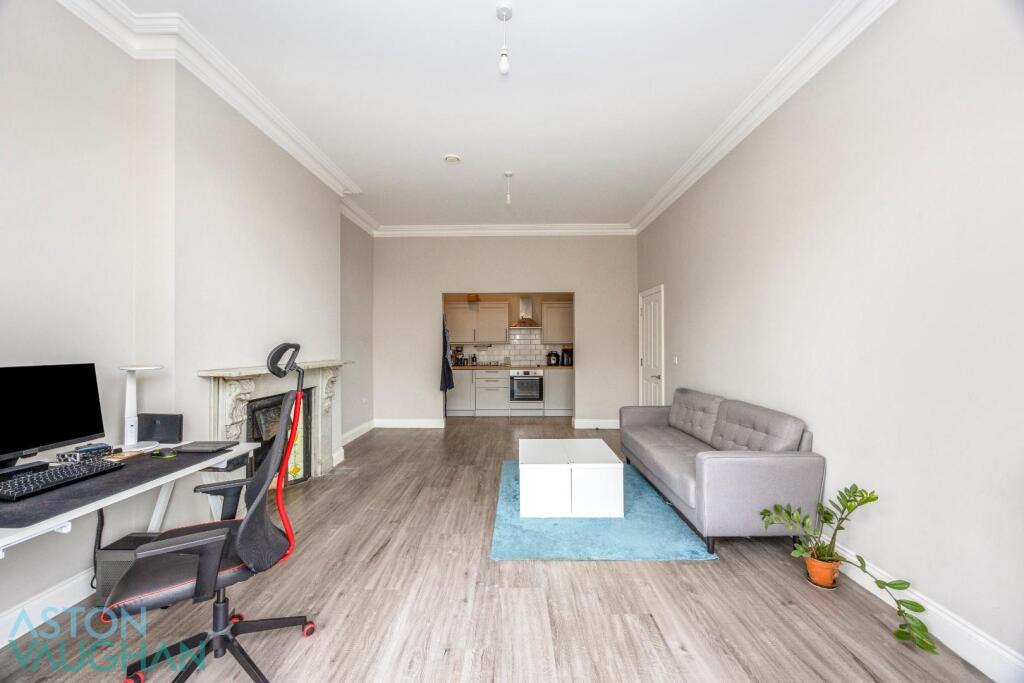 Selborne Road Flat 7_005.JPG