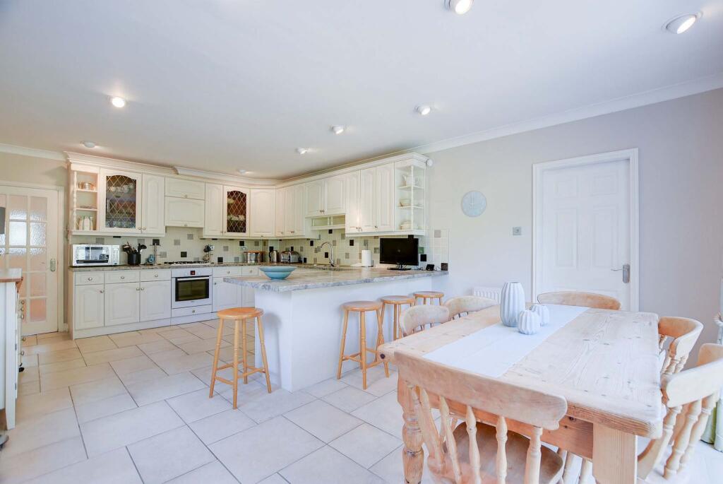 Fitted Kitchen Dining Room